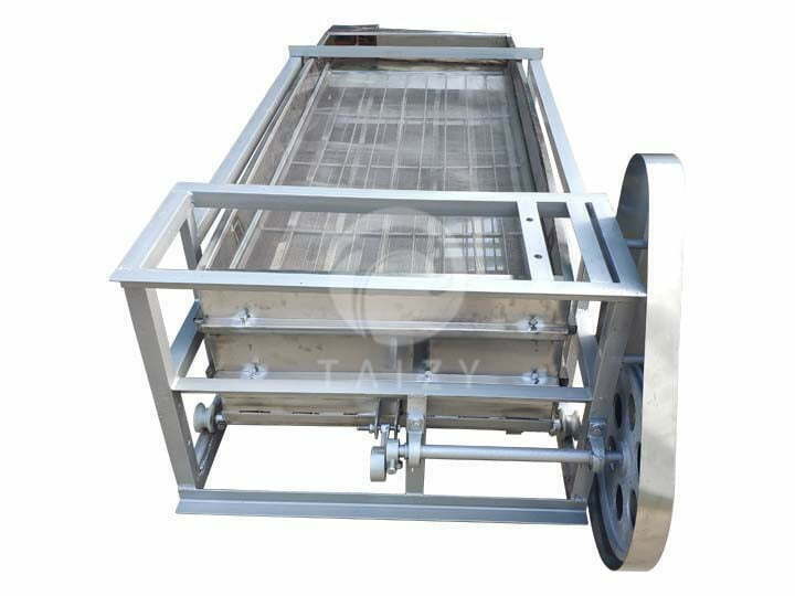 Cassava screening machine