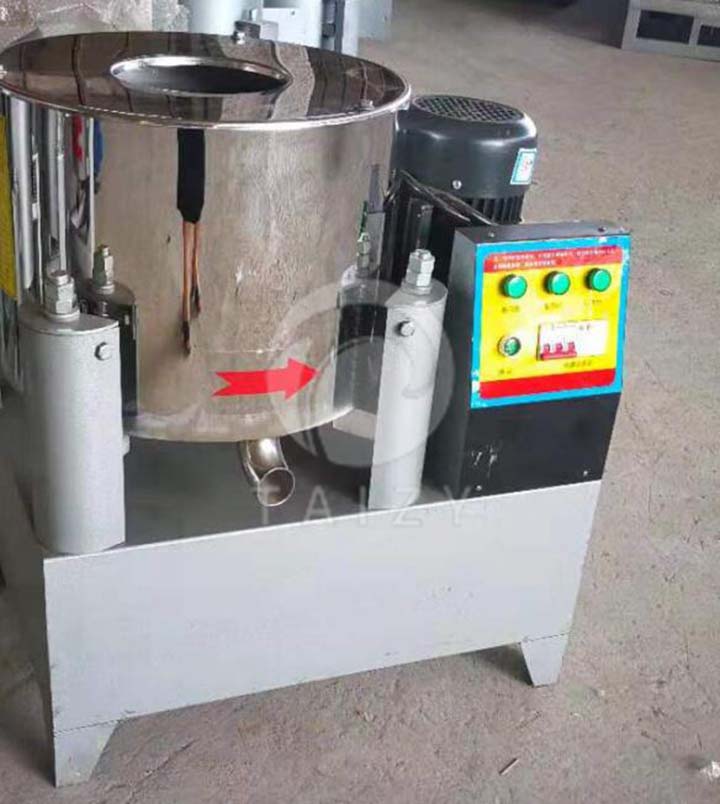 Centrifugal oil filter machine for cleaning crude oil impurity