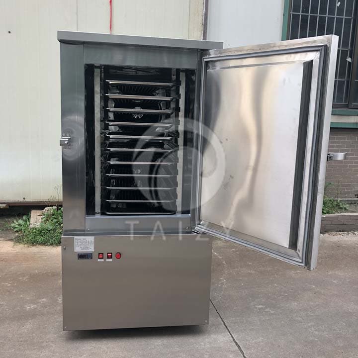 Food freezing machine